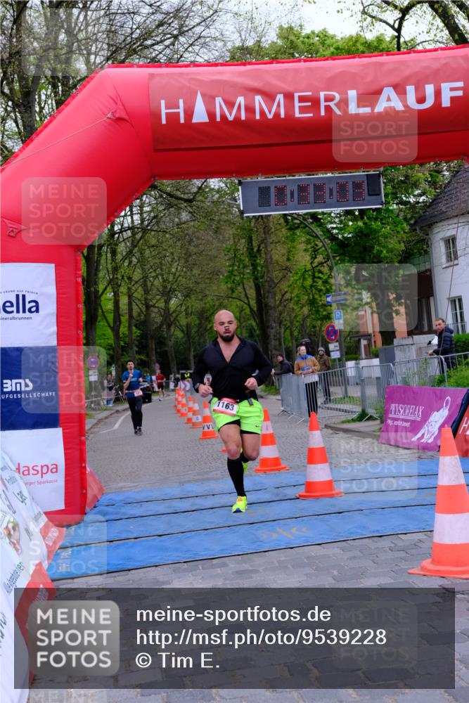 19.04.2026 - Hammer Lauf Tim E. http://msf.ph/oto/9539228 19.04.2026 11:33:12 Ziel 193, 920, 1163 meine-sportfotos.de