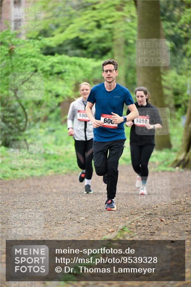 19.04.2026 - Hammer Lauf Dr. Thomas Lammeyer http://msf.ph/oto/9539328 19.04.2026 10:39:40 Laufen 100, 600, 1010 meine-sportfotos.de
