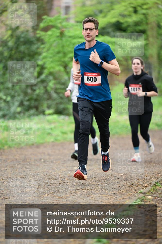 19.04.2026 - Hammer Lauf Dr. Thomas Lammeyer http://msf.ph/oto/9539337 19.04.2026 10:39:41 Laufen 600, 1010 meine-sportfotos.de