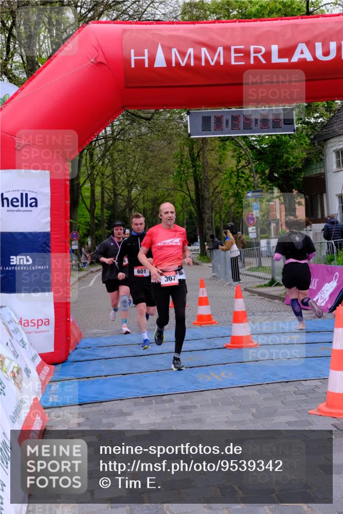 19.04.2026 - Hammer Lauf Tim E. http://msf.ph/oto/9539342 19.04.2026 11:34:12 Ziel 8, 112, 307, 601, 690, 860, 929, 1085 meine-sportfotos.de