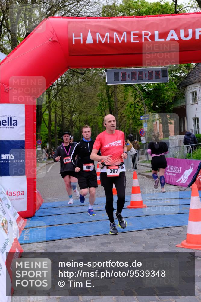 19.04.2026 - Hammer Lauf Tim E. http://msf.ph/oto/9539348 19.04.2026 11:34:12 Ziel 8, 112, 307, 601, 690, 860, 929, 1085 meine-sportfotos.de