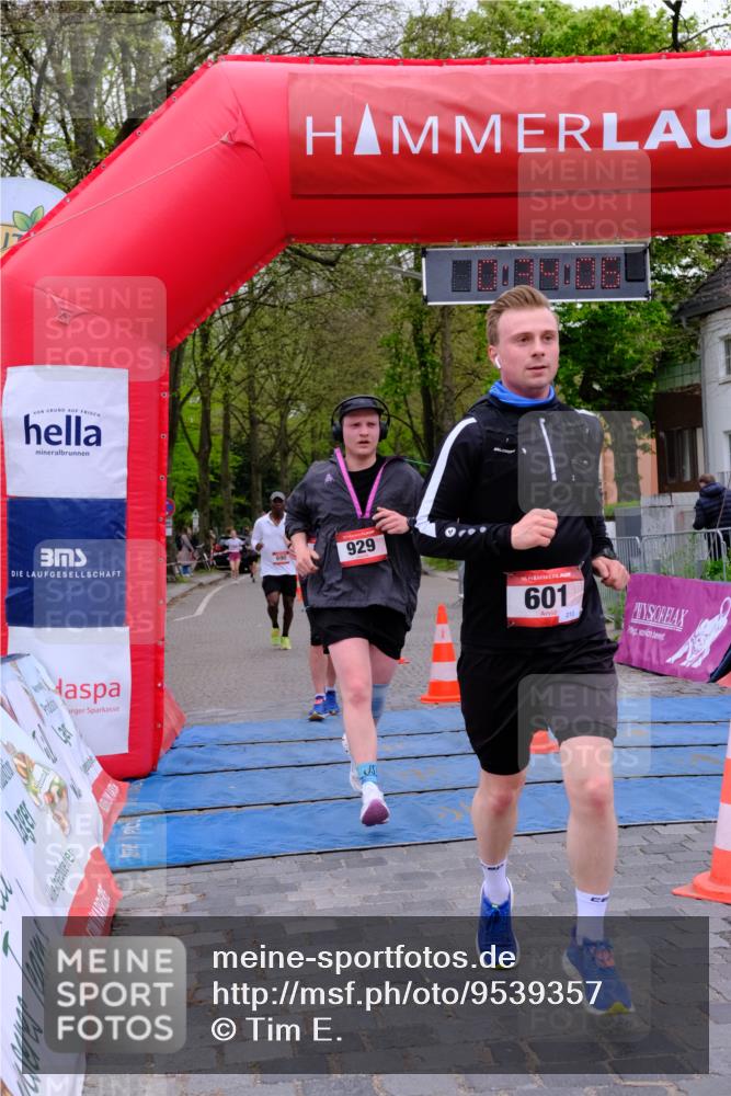 19.04.2026 - Hammer Lauf Tim E. http://msf.ph/oto/9539357 19.04.2026 11:34:14 Ziel 8, 112, 307, 601, 690, 860, 929, 1085 meine-sportfotos.de