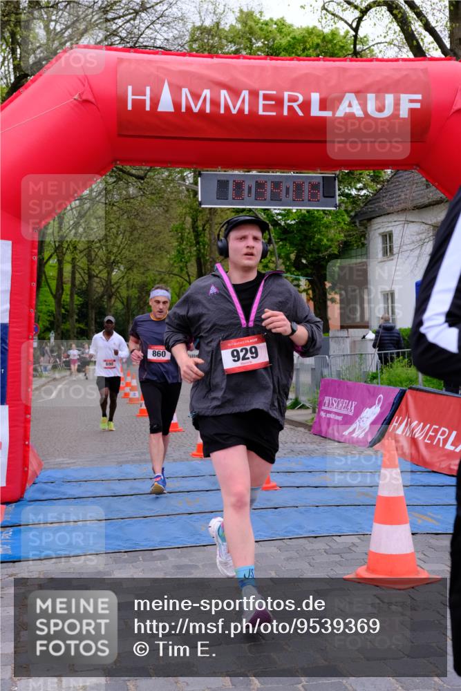 19.04.2026 - Hammer Lauf Tim E. http://msf.ph/oto/9539369 19.04.2026 11:34:14 Ziel 8, 112, 307, 601, 690, 860, 929, 1085 meine-sportfotos.de