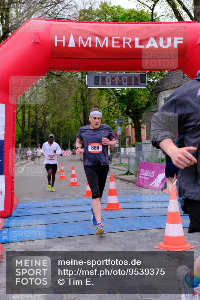 19.04.2026 - Hammer Lauf Tim E. http://msf.ph/oto/9539375 19.04.2026 11:34:15 Ziel 8, 307, 601, 690, 860, 929, 1085 meine-sportfotos.de