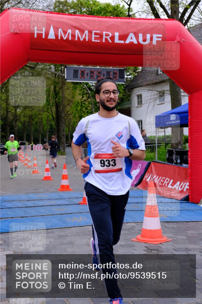19.04.2026 - Hammer Lauf Tim E. http://msf.ph/oto/9539515 19.04.2026 11:35:21 Ziel 450, 554, 864, 933, 1103 meine-sportfotos.de