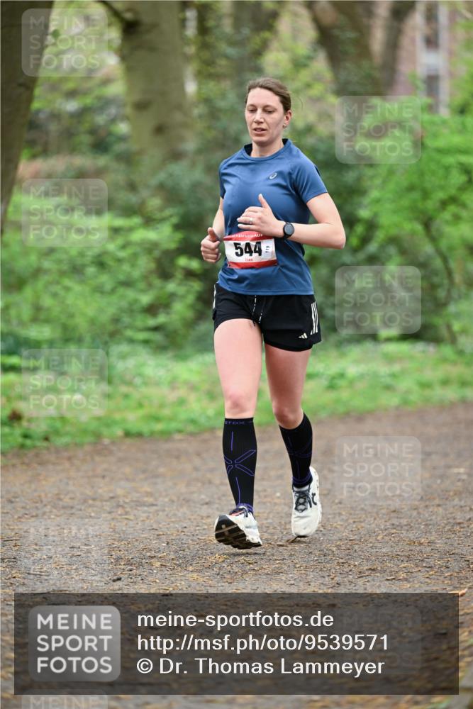 19.04.2026 - Hammer Lauf Dr. Thomas Lammeyer http://msf.ph/oto/9539571 19.04.2026 10:40:30 Laufen 544 meine-sportfotos.de