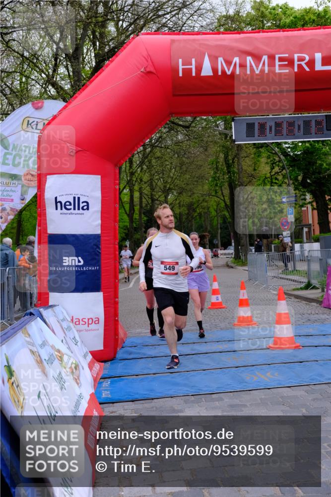 19.04.2026 - Hammer Lauf Tim E. http://msf.ph/oto/9539599 19.04.2026 11:36:20 Ziel 412, 549, 987, 990, 1096 meine-sportfotos.de