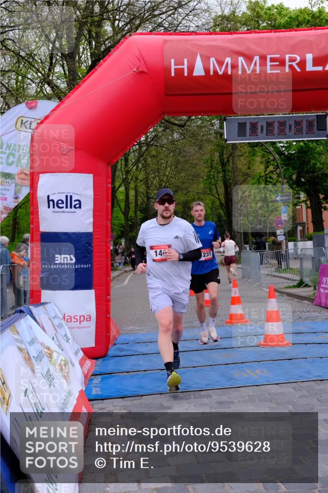19.04.2026 - Hammer Lauf Tim E. http://msf.ph/oto/9539628 19.04.2026 11:36:28 Ziel 146, 664, 1231 meine-sportfotos.de