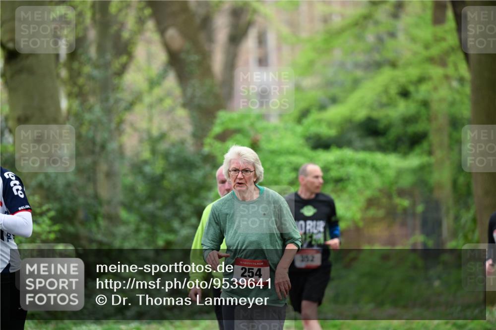 19.04.2026 - Hammer Lauf Dr. Thomas Lammeyer http://msf.ph/oto/9539641 19.04.2026 10:40:43 Laufen 254, 352 meine-sportfotos.de