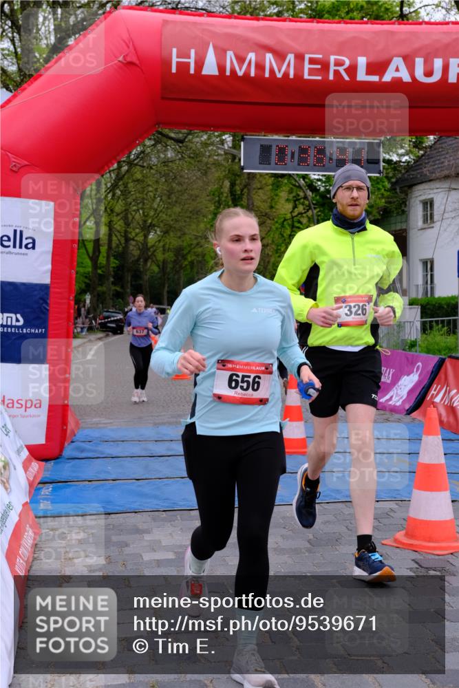 19.04.2026 - Hammer Lauf Tim E. http://msf.ph/oto/9539671 19.04.2026 11:36:49 Ziel 326, 404, 637, 656 meine-sportfotos.de