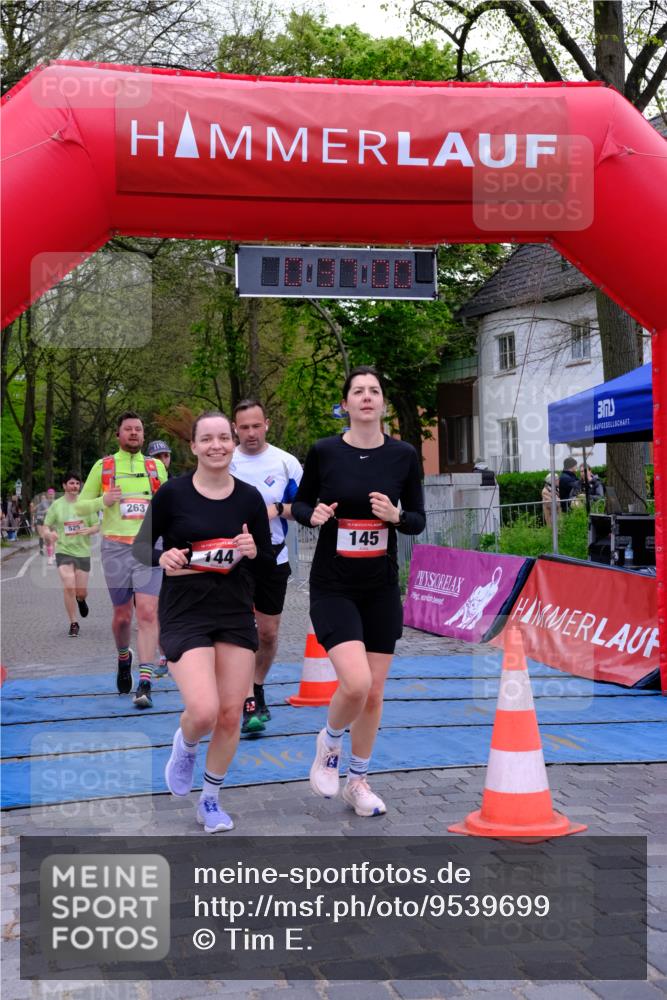 19.04.2026 - Hammer Lauf Tim E. http://msf.ph/oto/9539699 19.04.2026 11:37:08 Ziel 144, 145, 263, 524, 525, 938, 1268 meine-sportfotos.de