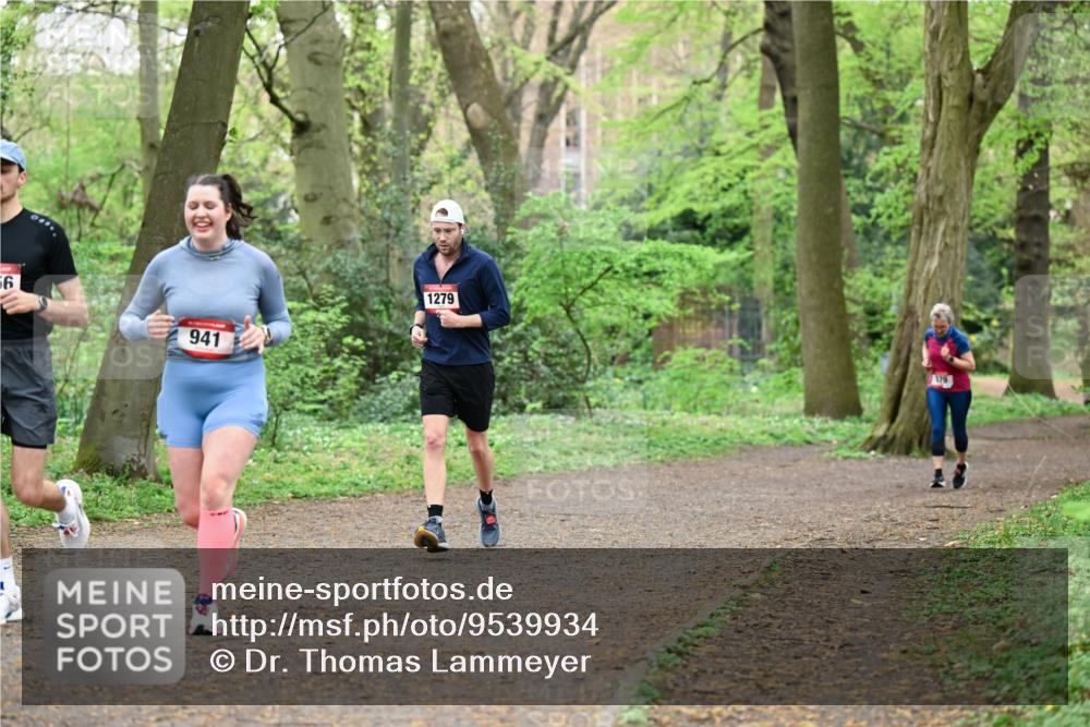 19.04.2026 - Hammer Lauf Dr. Thomas Lammeyer http://msf.ph/oto/9539934 19.04.2026 10:41:30 Laufen 941, 1279, 579 meine-sportfotos.de