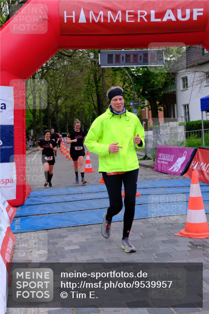 19.04.2026 - Hammer Lauf Tim E. http://msf.ph/oto/9539957 19.04.2026 11:38:48 Ziel 19, 414, 416, 418 meine-sportfotos.de