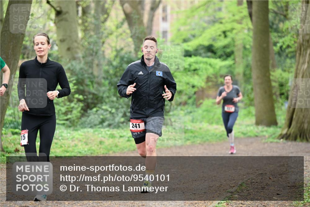 19.04.2026 - Hammer Lauf Dr. Thomas Lammeyer http://msf.ph/oto/9540101 19.04.2026 10:41:51 Laufen 241 meine-sportfotos.de