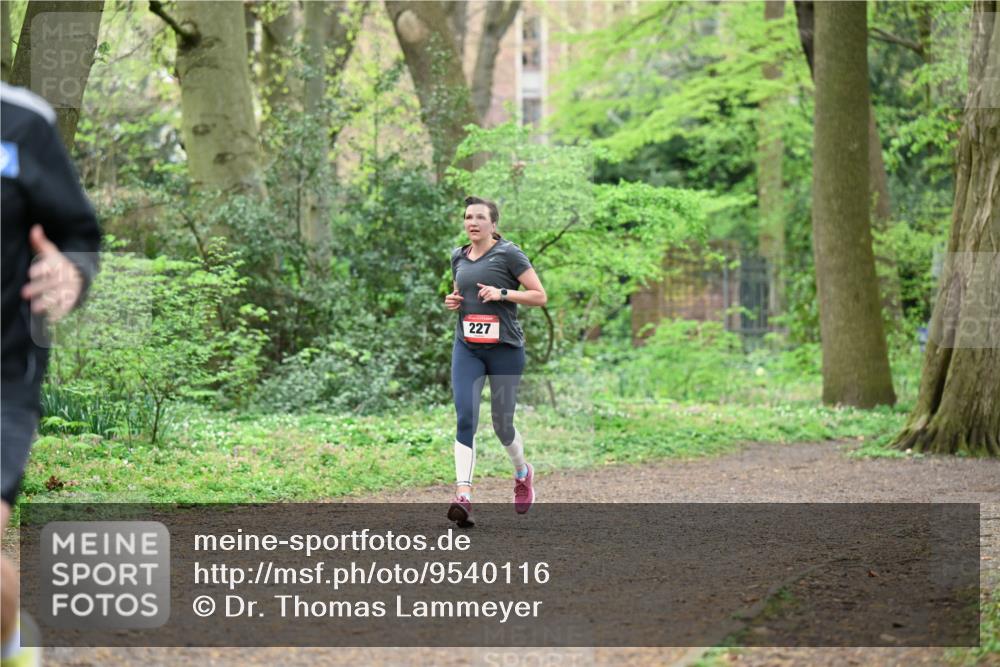 19.04.2026 - Hammer Lauf Dr. Thomas Lammeyer http://msf.ph/oto/9540116 19.04.2026 10:41:53 Laufen 227 meine-sportfotos.de