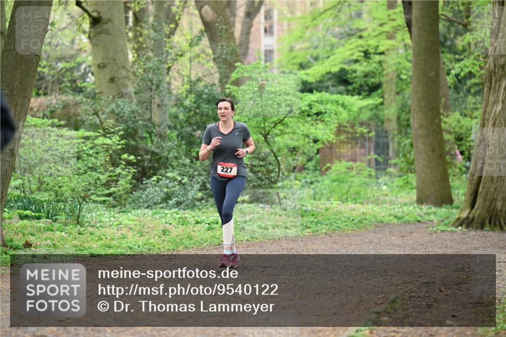 19.04.2026 - Hammer Lauf Dr. Thomas Lammeyer http://msf.ph/oto/9540122 19.04.2026 10:41:53 Laufen 227 meine-sportfotos.de