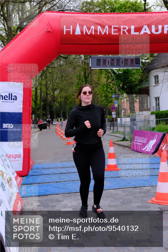 19.04.2026 - Hammer Lauf Tim E. http://msf.ph/oto/9540132 19.04.2026 11:41:38 Ziel 398, 1208 meine-sportfotos.de