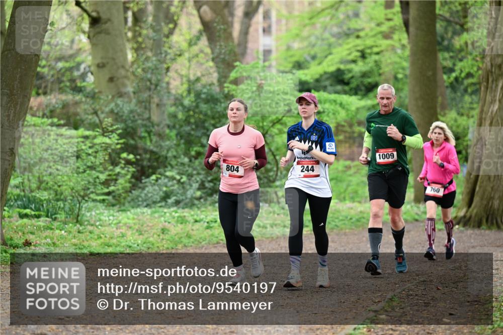 19.04.2026 - Hammer Lauf Dr. Thomas Lammeyer http://msf.ph/oto/9540197 19.04.2026 10:42:21 Laufen 804, 244, 1009, 760 meine-sportfotos.de