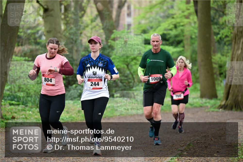 19.04.2026 - Hammer Lauf Dr. Thomas Lammeyer http://msf.ph/oto/9540210 19.04.2026 10:42:22 Laufen 804, 244, 1009, 760 meine-sportfotos.de