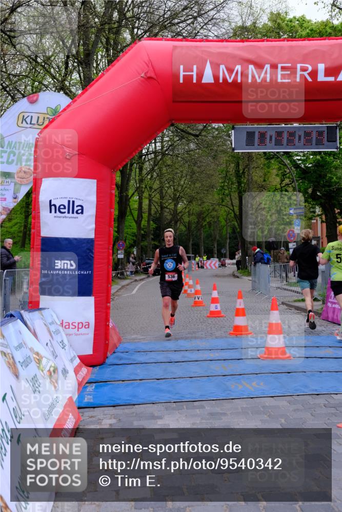 19.04.2026 - Hammer Lauf Tim E. http://msf.ph/oto/9540342 19.04.2026 11:45:33 Ziel 25, 221, 536, 1841 meine-sportfotos.de