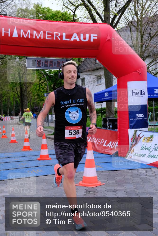 19.04.2026 - Hammer Lauf Tim E. http://msf.ph/oto/9540365 19.04.2026 11:45:35 Ziel 25, 221, 536, 1841 meine-sportfotos.de