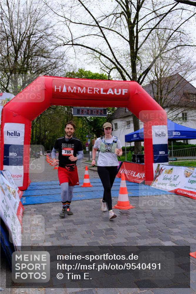 19.04.2026 - Hammer Lauf Tim E. http://msf.ph/oto/9540491 19.04.2026 11:47:13 Ziel 404, 785, 823 meine-sportfotos.de