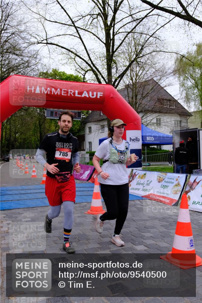 19.04.2026 - Hammer Lauf Tim E. http://msf.ph/oto/9540500 19.04.2026 11:47:13 Ziel 404, 785, 823 meine-sportfotos.de