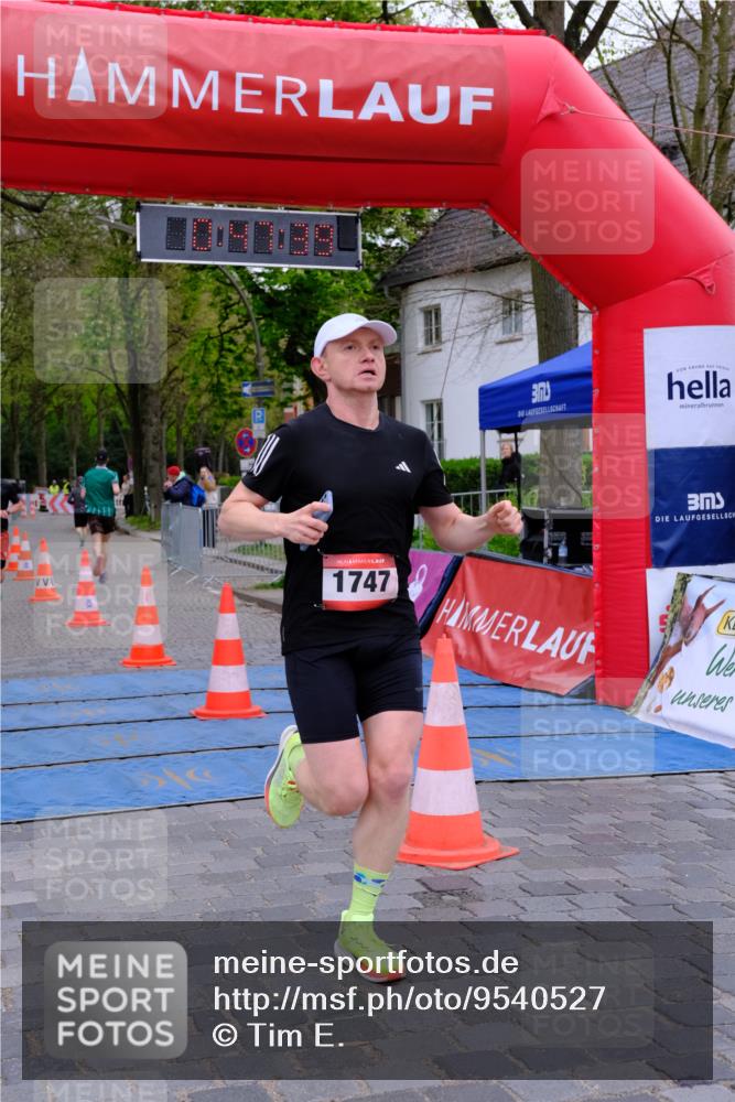 19.04.2026 - Hammer Lauf Tim E. http://msf.ph/oto/9540527 19.04.2026 11:47:48 Ziel 6, 335, 1747 meine-sportfotos.de