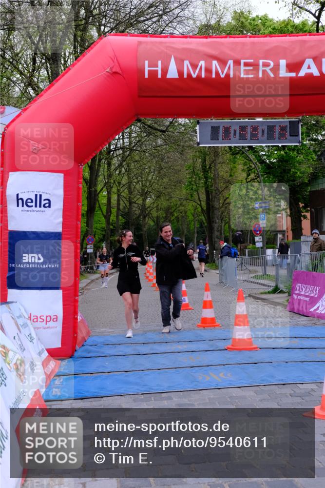 19.04.2026 - Hammer Lauf Tim E. http://msf.ph/oto/9540611 19.04.2026 11:49:24 Ziel 499 meine-sportfotos.de