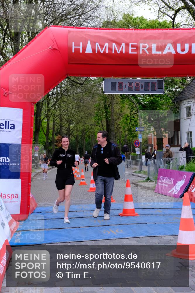 19.04.2026 - Hammer Lauf Tim E. http://msf.ph/oto/9540617 19.04.2026 11:49:26 Ziel 499 meine-sportfotos.de