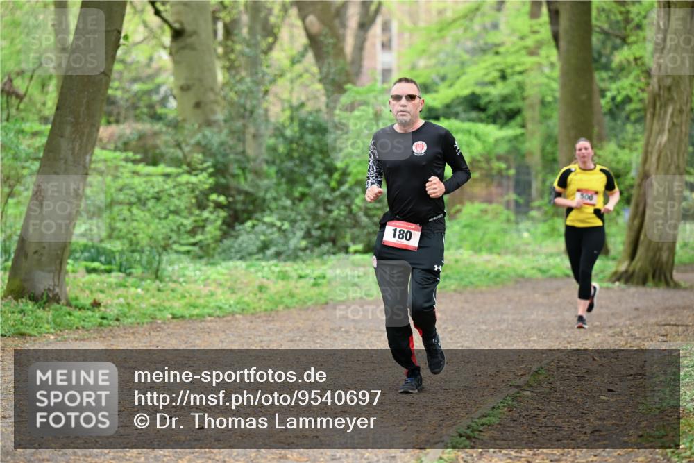 19.04.2026 - Hammer Lauf Dr. Thomas Lammeyer http://msf.ph/oto/9540697 19.04.2026 10:44:01 Laufen 180 meine-sportfotos.de