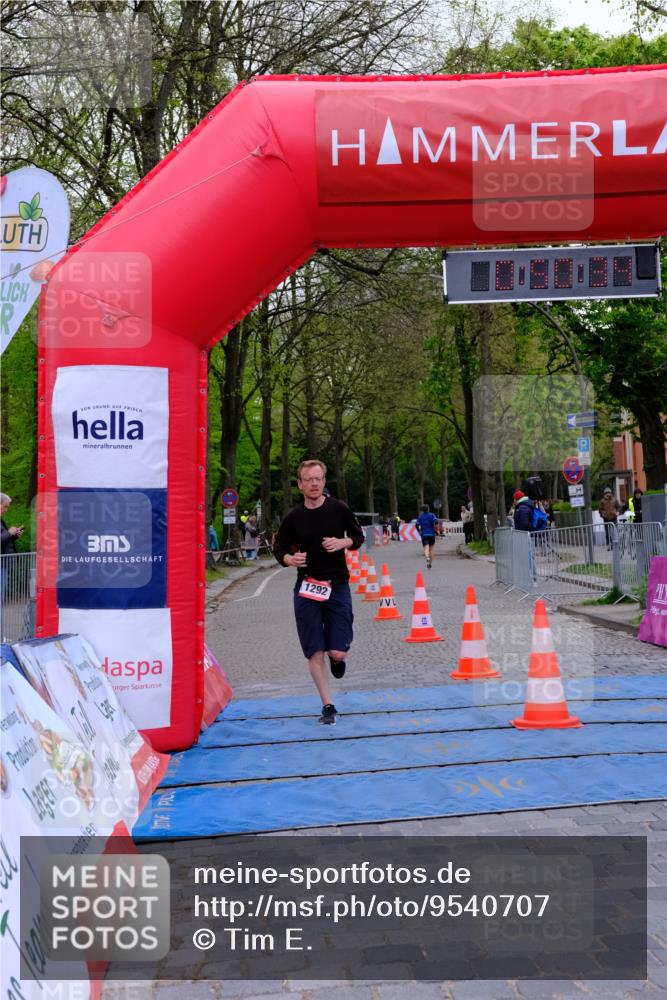 19.04.2026 - Hammer Lauf Tim E. http://msf.ph/oto/9540707 19.04.2026 11:50:42 Ziel 562, 1292 meine-sportfotos.de