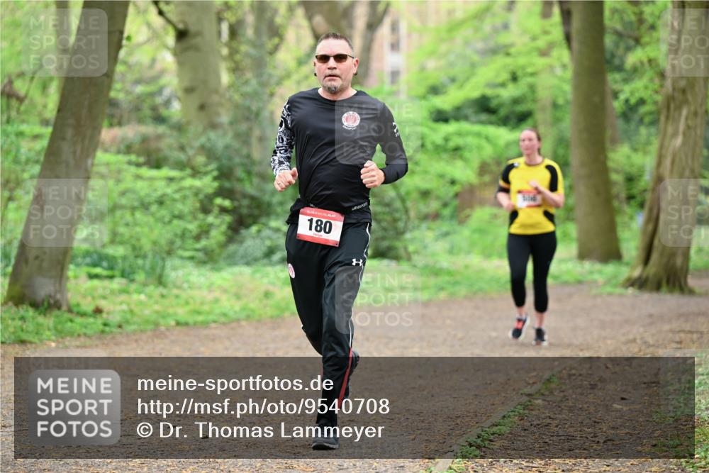19.04.2026 - Hammer Lauf Dr. Thomas Lammeyer http://msf.ph/oto/9540708 19.04.2026 10:44:02 Laufen 180 meine-sportfotos.de