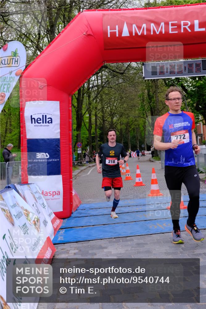 19.04.2026 - Hammer Lauf Tim E. http://msf.ph/oto/9540744 19.04.2026 11:50:50 Ziel 218, 562, 772 meine-sportfotos.de