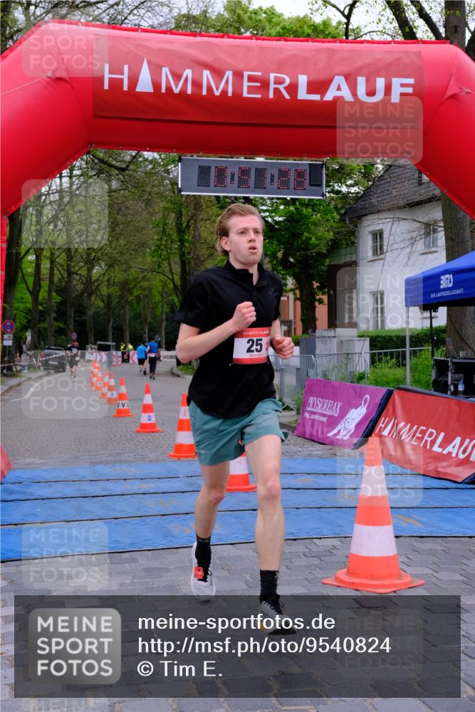 19.04.2026 - Hammer Lauf Tim E. http://msf.ph/oto/9540824 19.04.2026 11:51:36 Ziel 25 meine-sportfotos.de