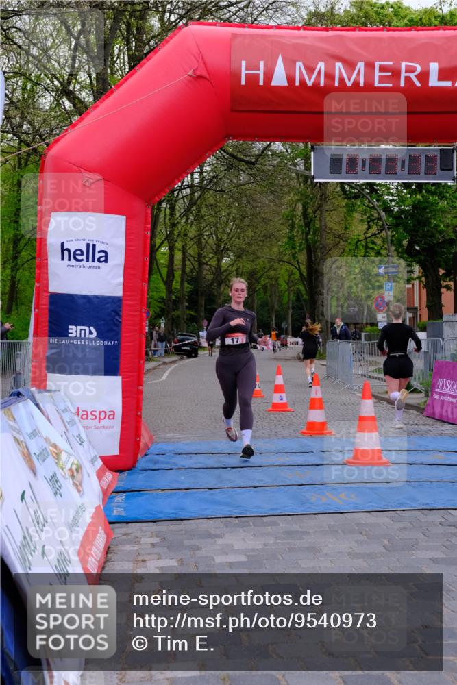 19.04.2026 - Hammer Lauf Tim E. http://msf.ph/oto/9540973 19.04.2026 11:53:41 Ziel 17, 609, 912 meine-sportfotos.de