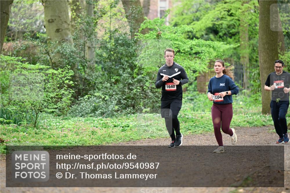 19.04.2026 - Hammer Lauf Dr. Thomas Lammeyer http://msf.ph/oto/9540987 19.04.2026 10:45:01 Laufen 1640, 1304, 907 meine-sportfotos.de