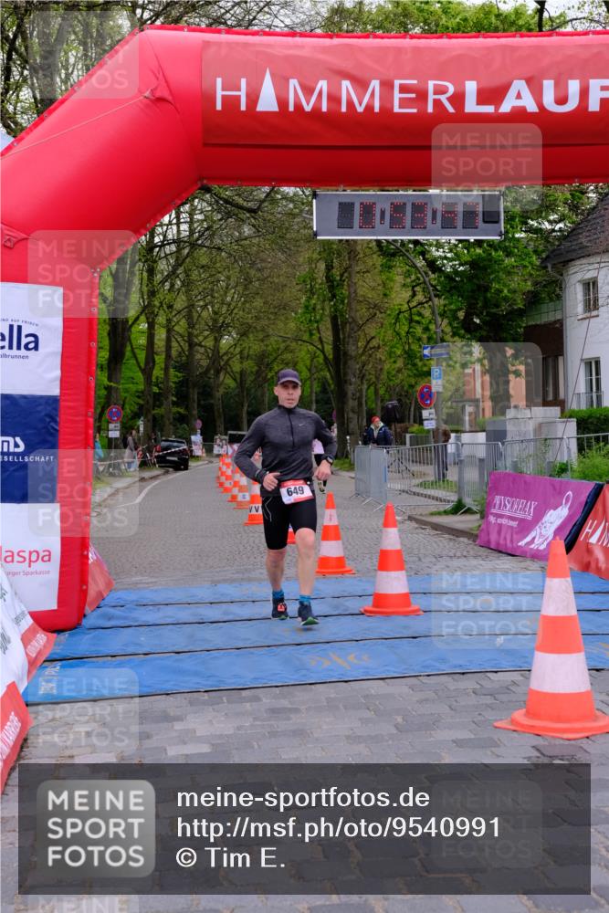19.04.2026 - Hammer Lauf Tim E. http://msf.ph/oto/9540991 19.04.2026 11:53:55 Ziel 307, 601, 649 meine-sportfotos.de
