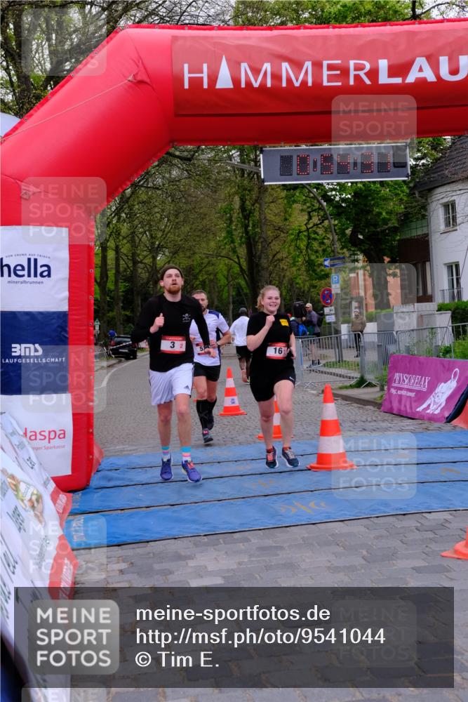 19.04.2026 - Hammer Lauf Tim E. http://msf.ph/oto/9541044 19.04.2026 11:54:39 Ziel 3, 16, 520, 690 meine-sportfotos.de