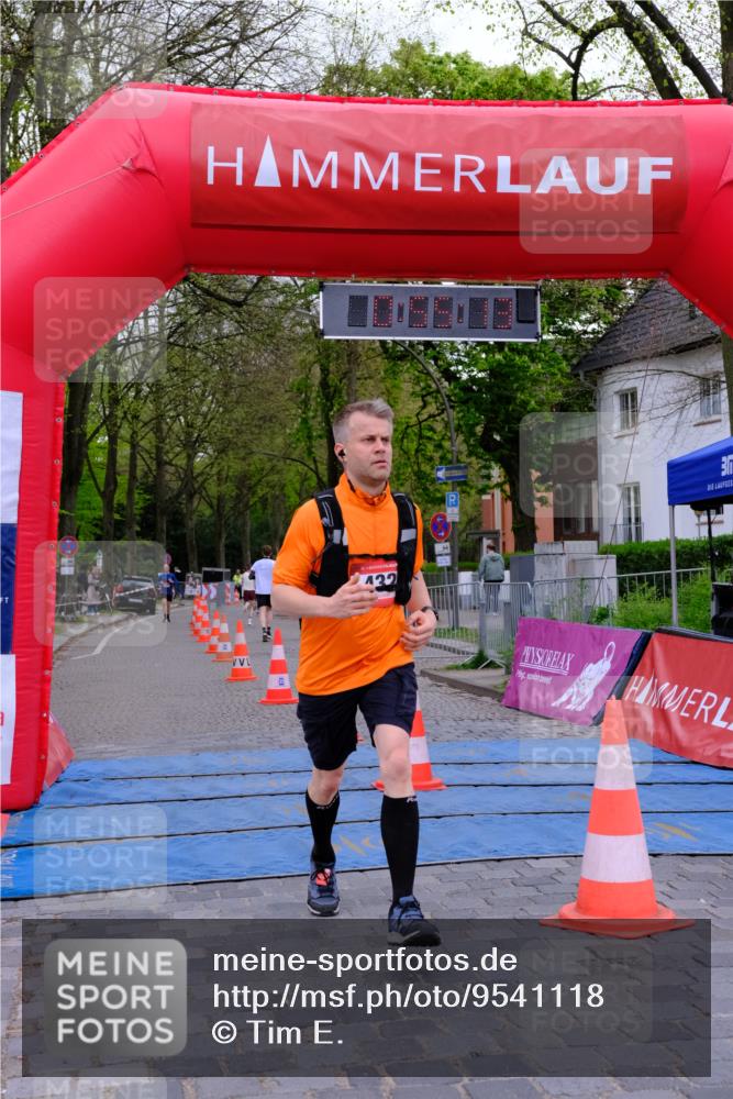 19.04.2026 - Hammer Lauf Tim E. http://msf.ph/oto/9541118 19.04.2026 11:55:21 Ziel 432 meine-sportfotos.de
