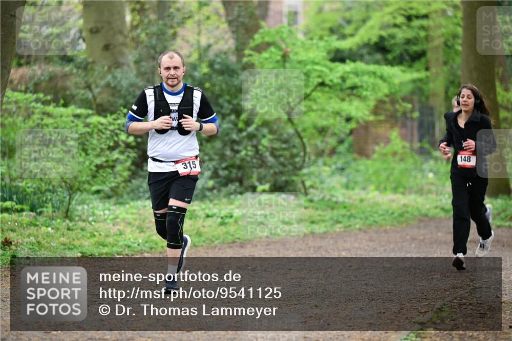 19.04.2026 - Hammer Lauf Dr. Thomas Lammeyer http://msf.ph/oto/9541125 19.04.2026 10:45:23 Laufen 148 meine-sportfotos.de