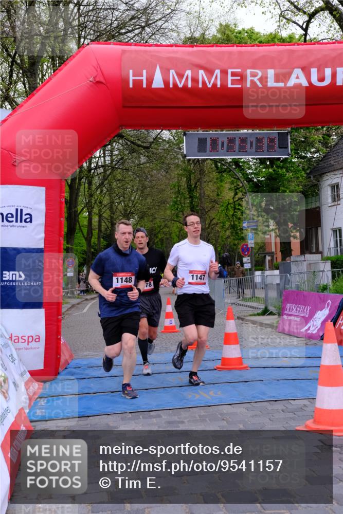 19.04.2026 - Hammer Lauf Tim E. http://msf.ph/oto/9541157 19.04.2026 11:55:47 Ziel 1147, 1148, 1878 meine-sportfotos.de