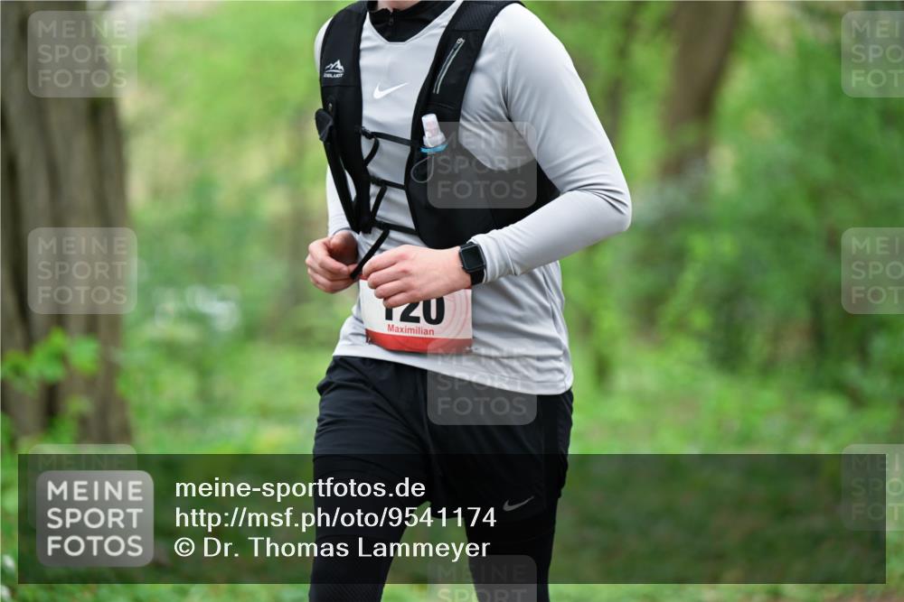 19.04.2026 - Hammer Lauf Dr. Thomas Lammeyer http://msf.ph/oto/9541174 19.04.2026 10:45:30 Laufen  meine-sportfotos.de
