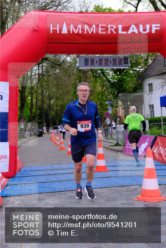 19.04.2026 - Hammer Lauf Tim E. http://msf.ph/oto/9541201 19.04.2026 11:56:37 Ziel 554, 620, 939 meine-sportfotos.de