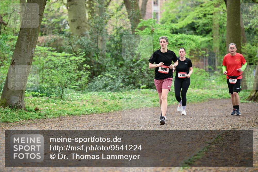 19.04.2026 - Hammer Lauf Dr. Thomas Lammeyer http://msf.ph/oto/9541224 19.04.2026 10:45:50 Laufen 888, 798, 759 meine-sportfotos.de