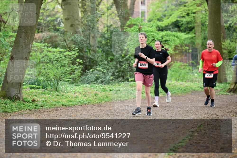 19.04.2026 - Hammer Lauf Dr. Thomas Lammeyer http://msf.ph/oto/9541227 19.04.2026 10:45:50 Laufen 888, 798, 759 meine-sportfotos.de