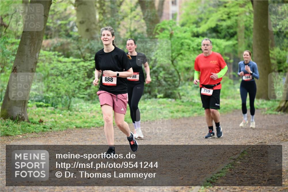 19.04.2026 - Hammer Lauf Dr. Thomas Lammeyer http://msf.ph/oto/9541244 19.04.2026 10:45:52 Laufen 888, 759 meine-sportfotos.de