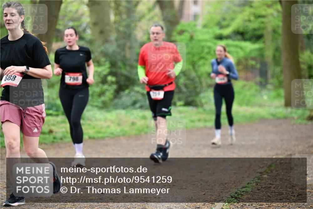 19.04.2026 - Hammer Lauf Dr. Thomas Lammeyer http://msf.ph/oto/9541259 19.04.2026 10:45:53 Laufen 888, 798, 759 meine-sportfotos.de
