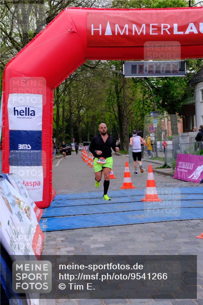 19.04.2026 - Hammer Lauf Tim E. http://msf.ph/oto/9541266 19.04.2026 11:57:53 Ziel 154, 990, 1163 meine-sportfotos.de