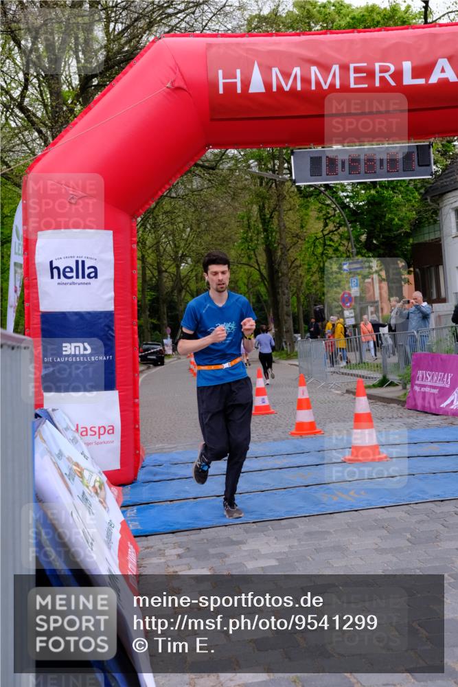 19.04.2026 - Hammer Lauf Tim E. http://msf.ph/oto/9541299 19.04.2026 11:58:09 Ziel 117, 193, 624, 637 meine-sportfotos.de